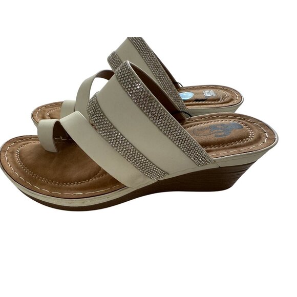 GC NWOB White Wedge Indira Sandal With Rhinestone Embellishments 10W Party Boho - Picture 2 of 9